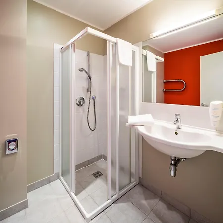 Hotel Rija Vef With Free Parking 3*