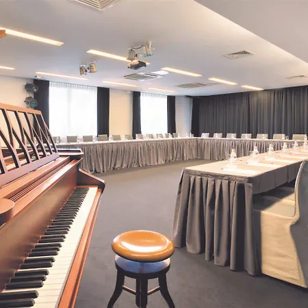 Rija Vef With Free Parking 3* Riga