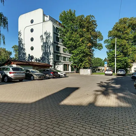 Rija Vef With Free Parking Hotel