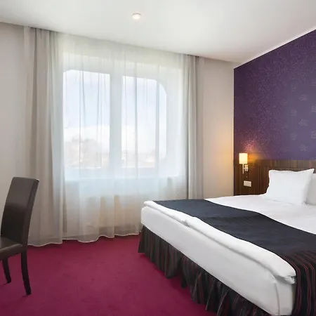 Hotel Rija Vef With Free Parking