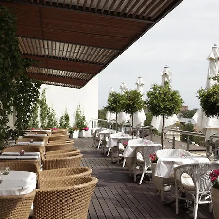 Rija Vef With Free Parking 3*