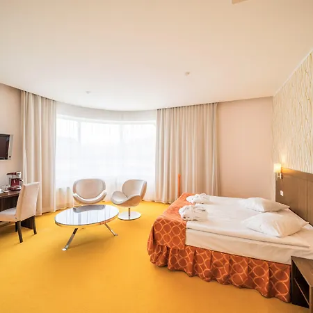 Rija Vef With Free Parking 3*
