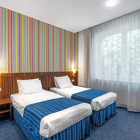 Rija Vef With Free Parking Отель 3*