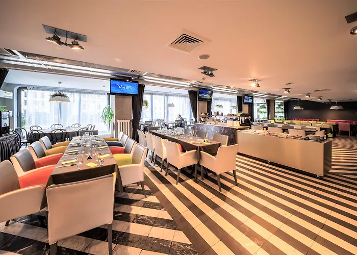 Rija Vef With Free Parking Hotel