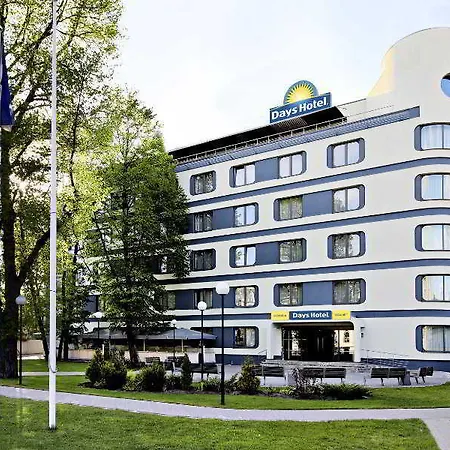Отель Rija Vef With Free Parking Рига