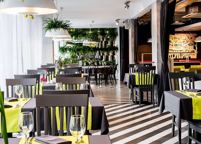 Rija Vef With Free Parking Hotel