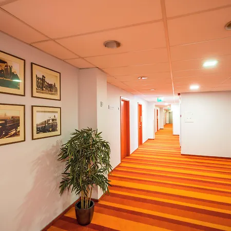 Rija Vef With Free Parking 3*